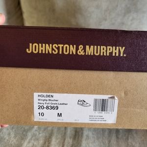1 pair of Navy, Johnston & Murphy  wingtip blucher full grain leather